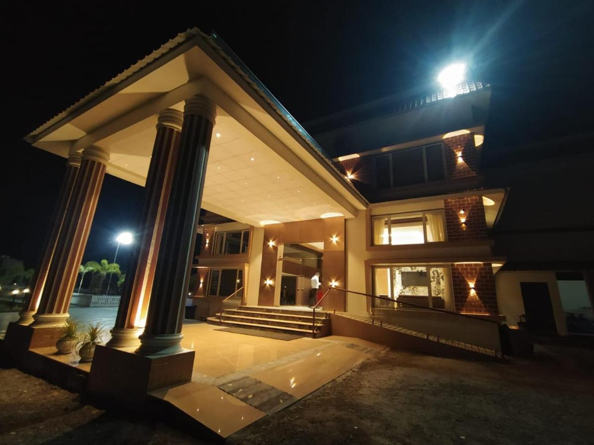 Flamingo Club And Resort Una 3 Km Away From Diu Check Post エクステリア 写真