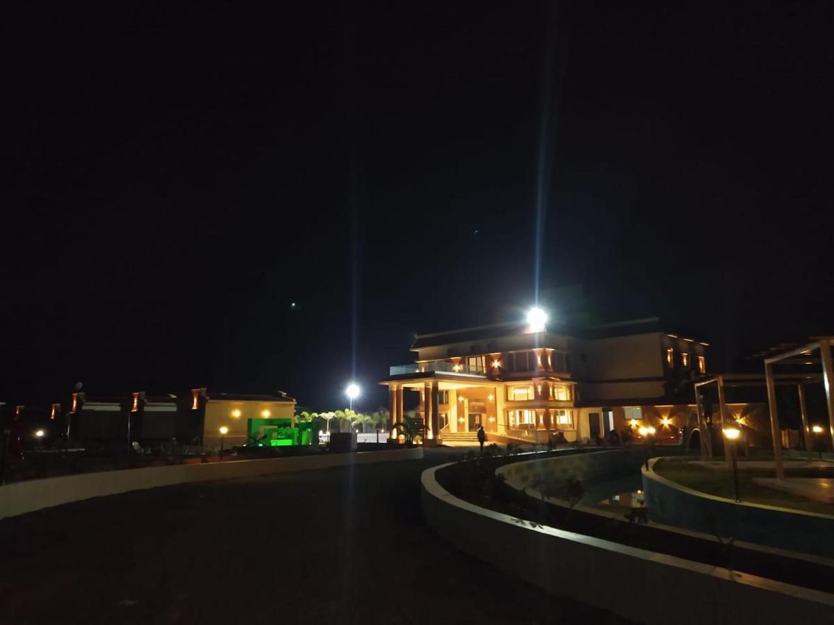 Flamingo Club And Resort Una 3 Km Away From Diu Check Post エクステリア 写真