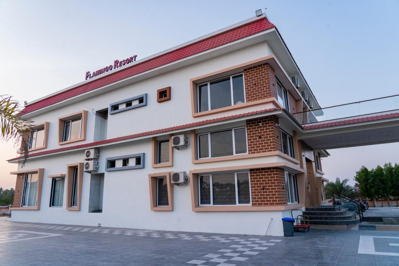 Flamingo Club And Resort Una 3 Km Away From Diu Check Post エクステリア 写真