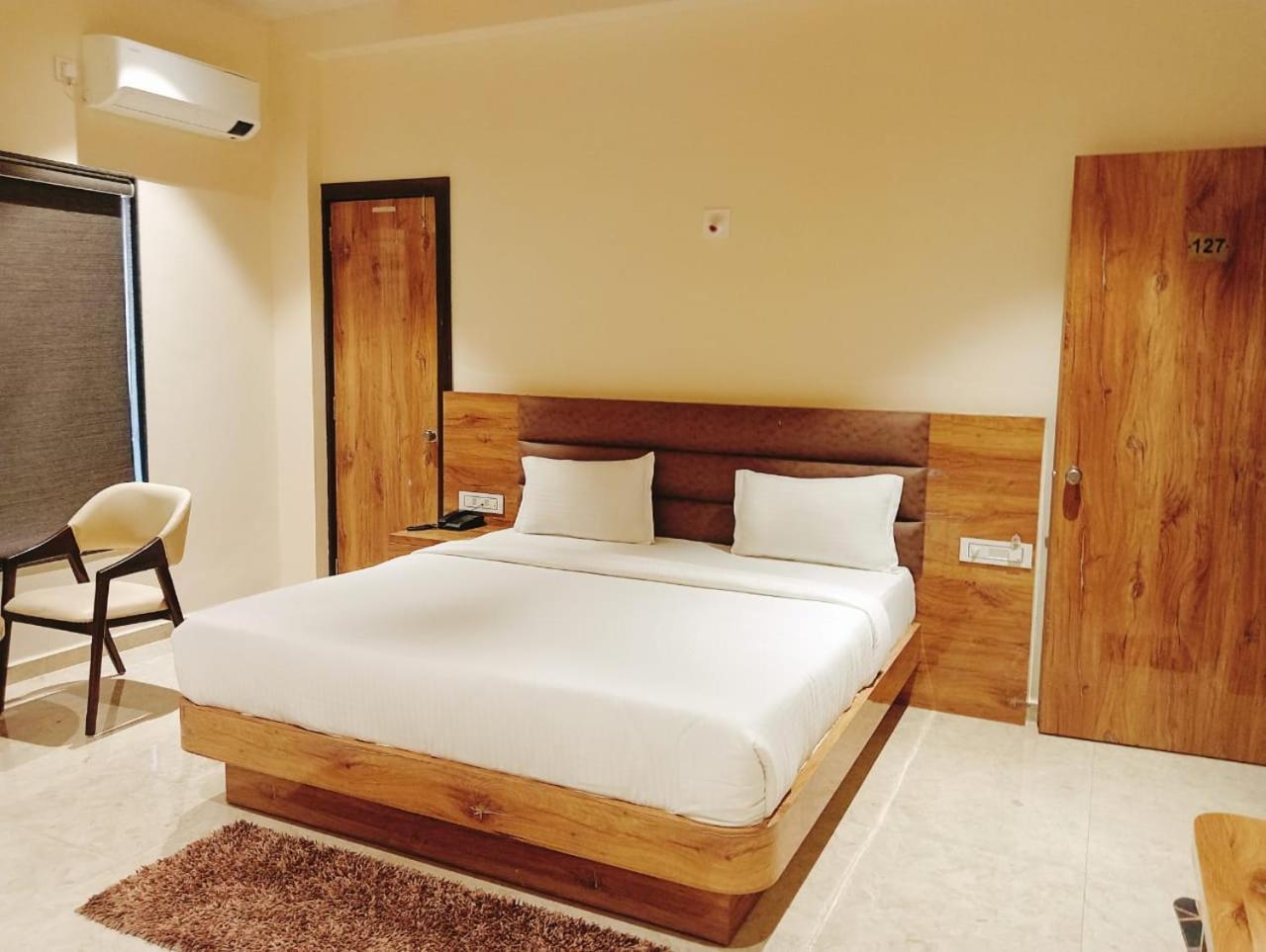 Flamingo Club And Resort Una 3 Km Away From Diu Check Post エクステリア 写真