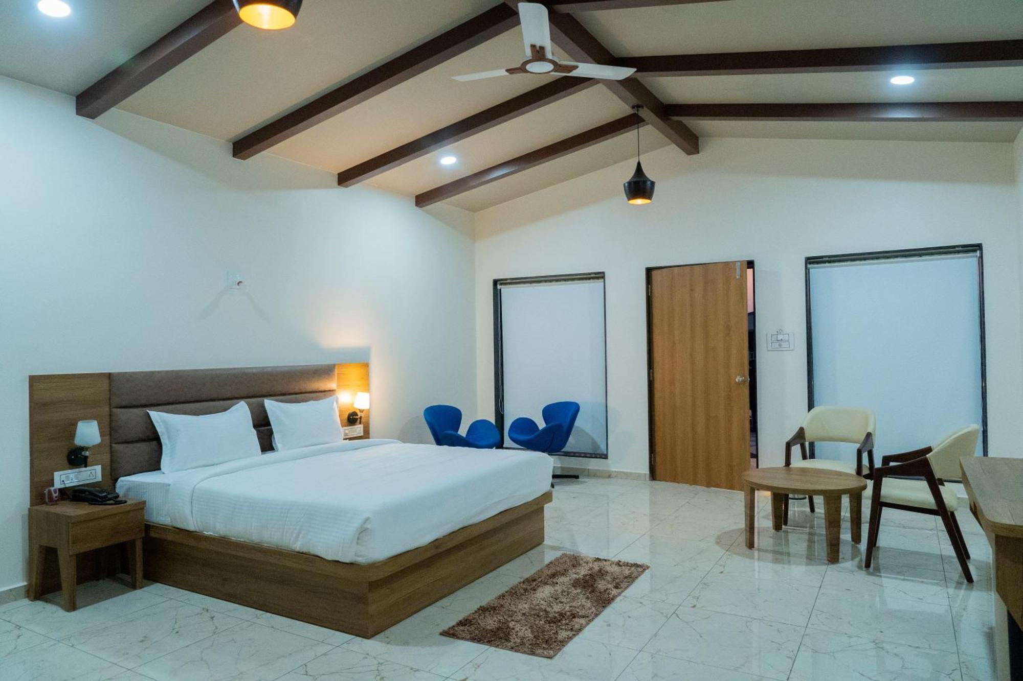 Flamingo Club And Resort Una 3 Km Away From Diu Check Post エクステリア 写真